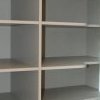 Placard de rangement ouvert