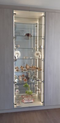 Meuble vitrine avec éclairage leds