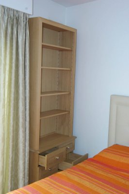 Bibliothèque à tiroirs