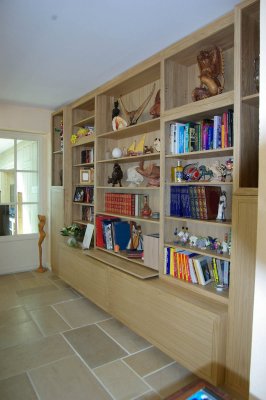 Bibliothèque-bureau plateau rentré