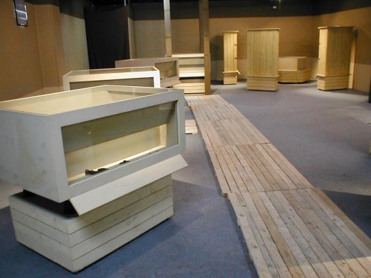 Présentoir vitrine en bois