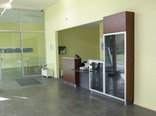 Présentoir vitrine sur mesure