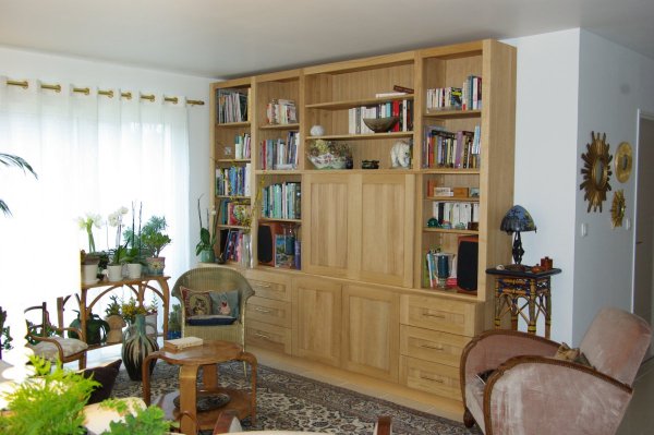 Bibliothèque panneaux fermés