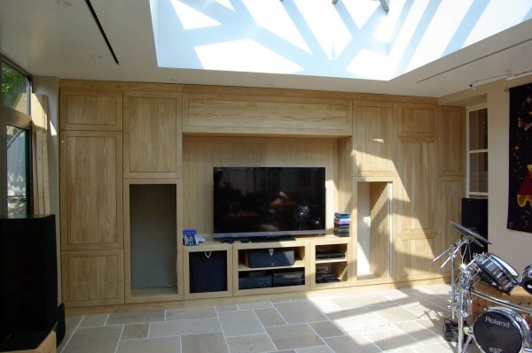 Meuble home-cinéma en chêne massif