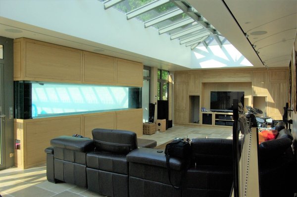 Vue d'ensemble du salon de musique